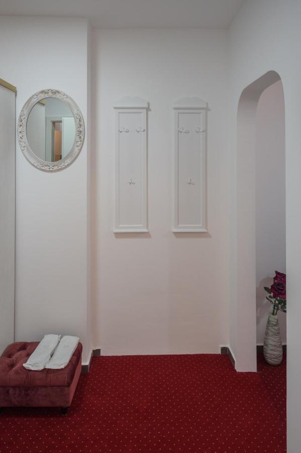 Ultracentral Luxury Apartment Cluj-Napoca Eksteriør billede