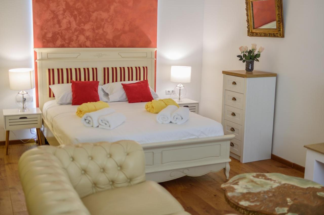 Ultracentral Luxury Apartment Cluj-Napoca Eksteriør billede