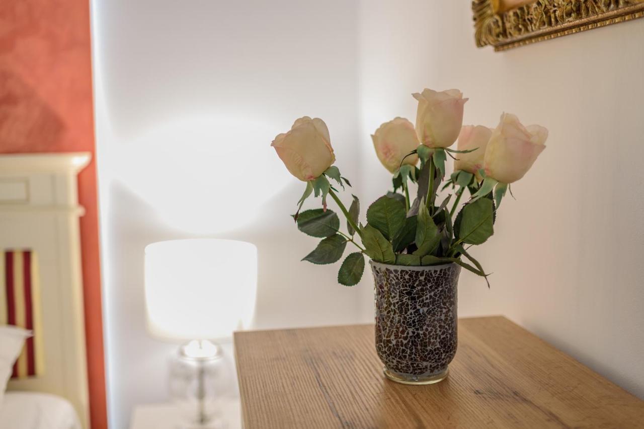 Ultracentral Luxury Apartment Cluj-Napoca Eksteriør billede