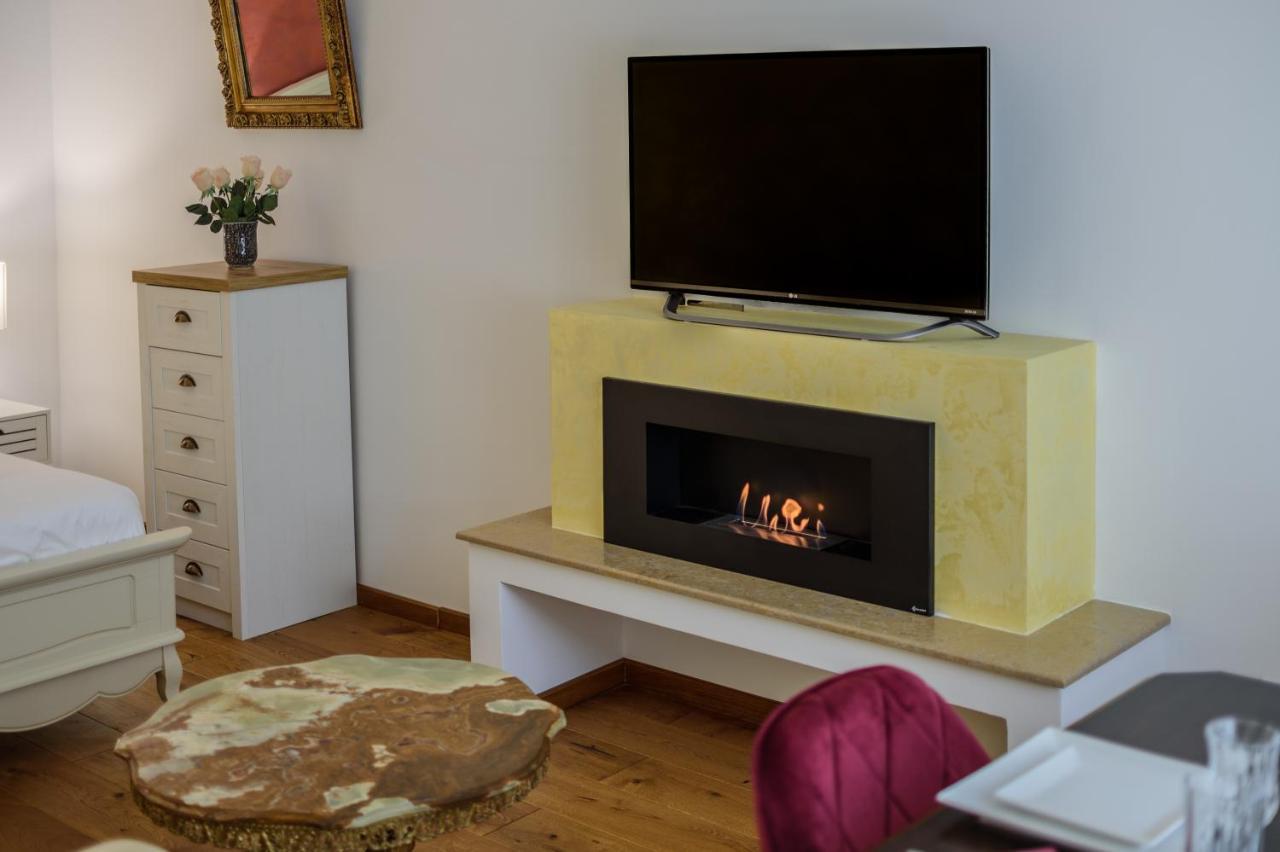 Ultracentral Luxury Apartment Cluj-Napoca Eksteriør billede
